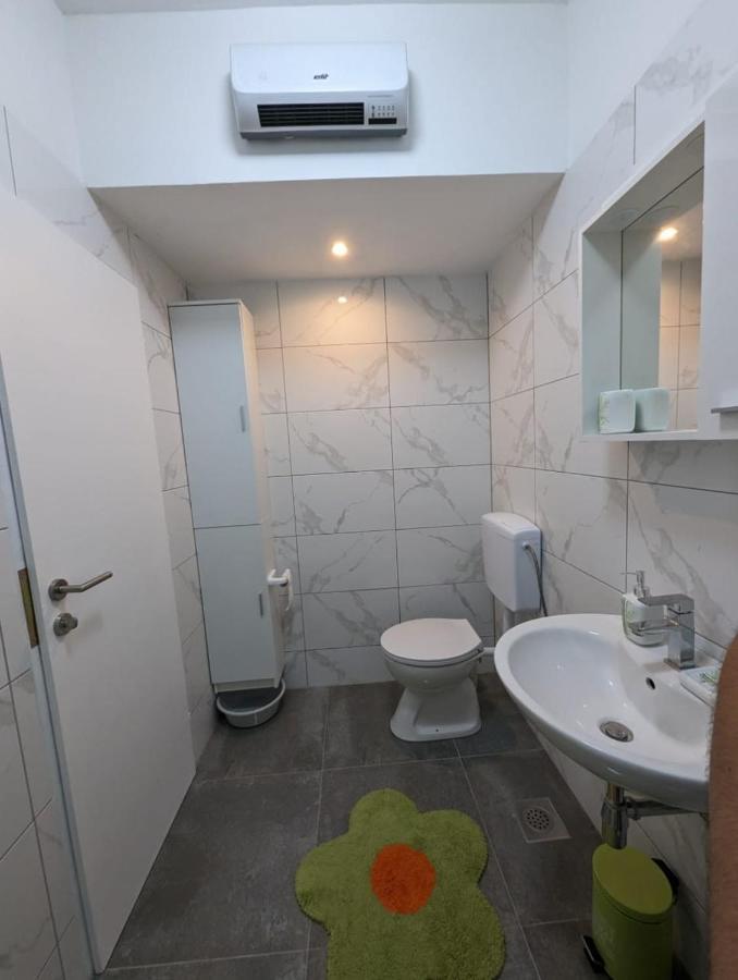 Апартаменти Apartman Bonaca Шибеник Екстер'єр фото